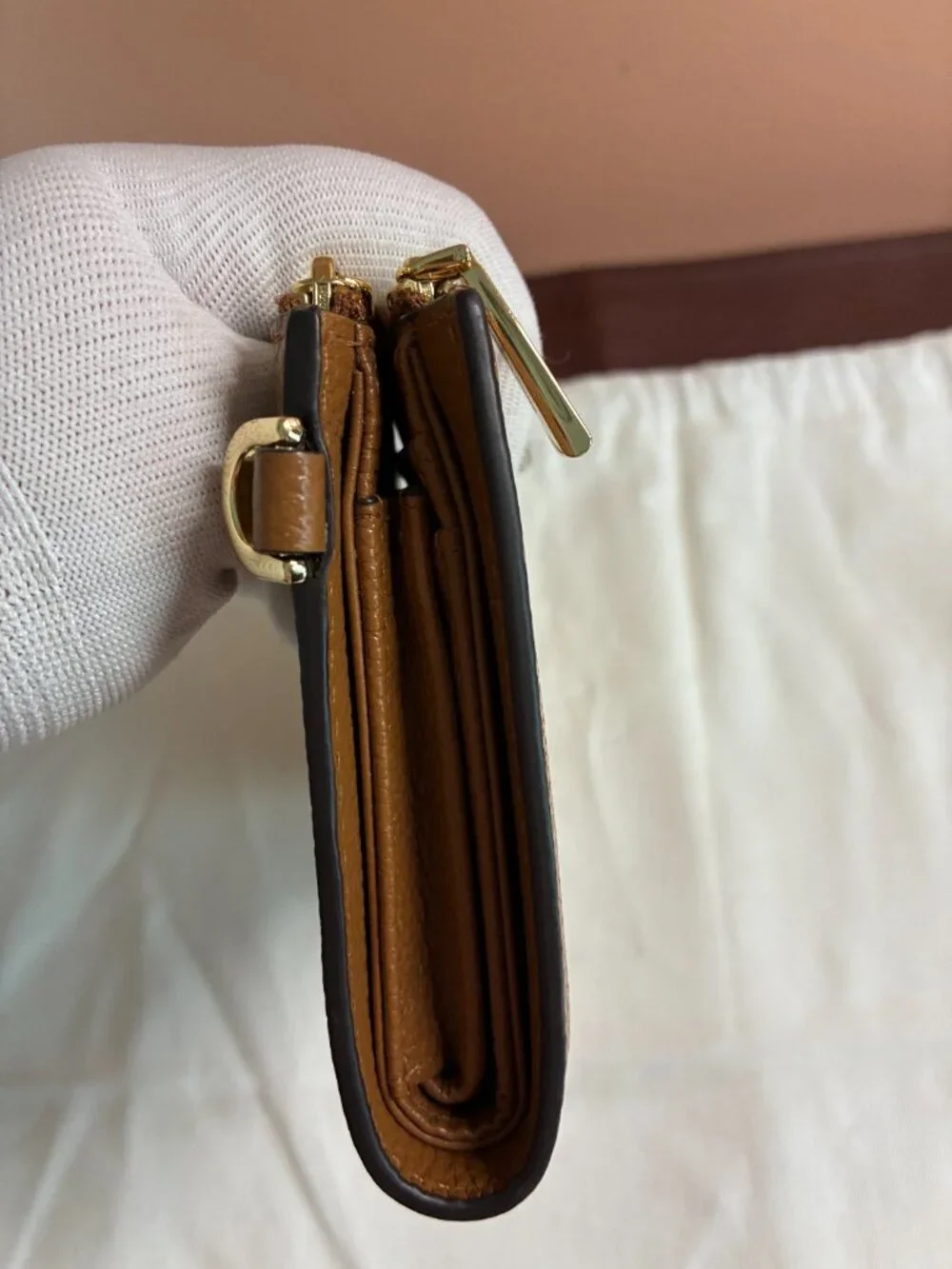 Michael Kors Jet Set phone wallet/wristlet